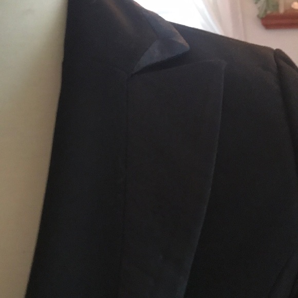 Cropped tuxedo jacket - Picture 3 of 5